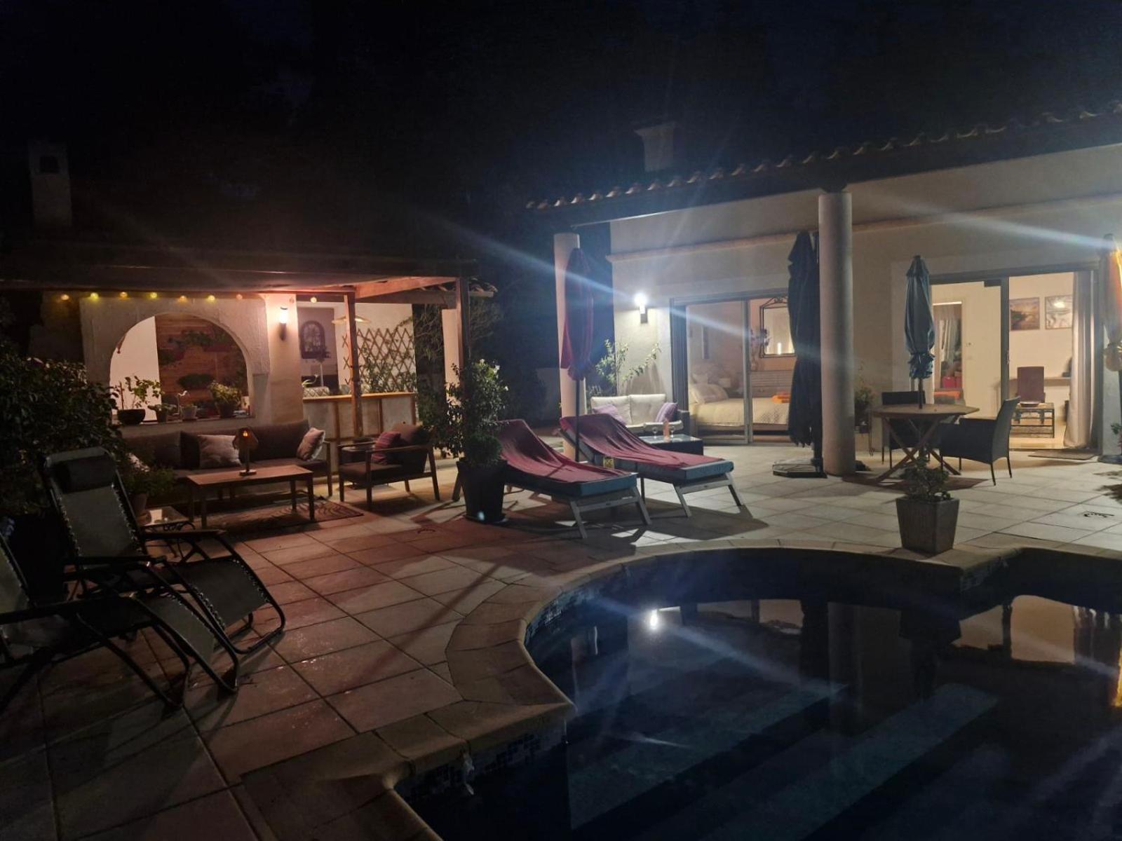 La Villa Des Cedres & Spa Cap D'Agde "Adult Only" Buitenkant foto